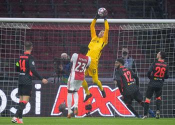 أدريان فابيينو لاعب كبير وهدفنا الفوز بالدوري الإنجليزي مرة أخرى