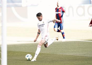 فيديو إصابة فالفيردي في مباراة ريال مدريد وبرشلونة