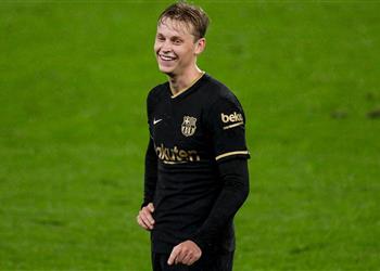 دي يونج كومان حذرني من مطاعم كتالونيا قبل الانضمام لـ برشلونة