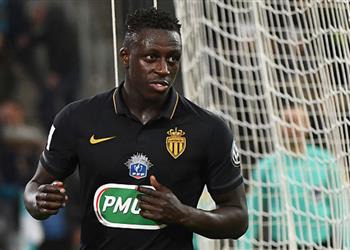 تقارير الميركاتو ليفربول يشعل صراع المنافسة على ضم ميندي هذا الصيف