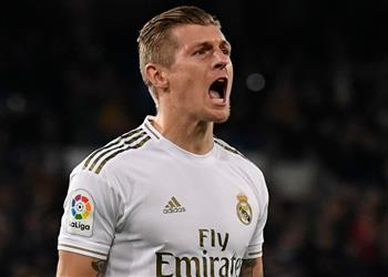 توني كروس يحسم مستقبله في ريال مدريد