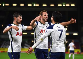 كين بعد تخطي بيرنلي فوز توتنهام بالدوري الإنجليزي مازال الوقت مبكر ا