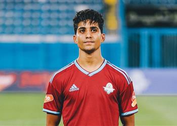 صورة إبراهيم عادل يشارك في تدريبات منتخب مصر للشباب