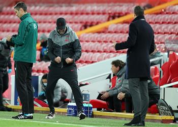 فيديو كلوب ينفعل على مدرب ميتلاند بسبب هندرسون