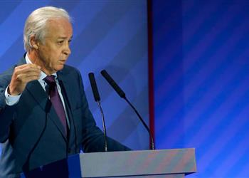 في أول ظهور رئيس برشلونة المؤقت الوضع الاقتصادي أكثر ما يقلقني