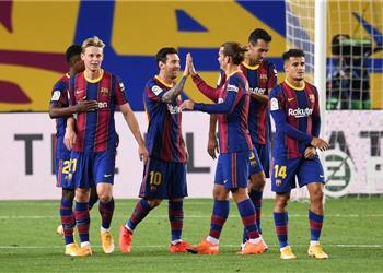 قائمة برشلونة أمام ديبورتيفو ألافيس في الدوري الإسباني 6 غيابات وعودة بيكيه