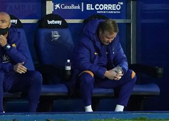 كومان رافض ا انتقاد رد فعله توقفوا عند هذا الحد ولا داعي لتكرار رأيي في التحكيم