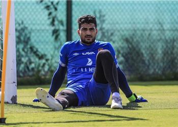 علي لطفي طلبت الرحيل عن الأهلي وإكرامي منعني وأشكر الشناوي