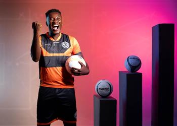 رسمي ا بالصور أسامواه جيان يعود للدوري الغاني بعد 17 عام ا