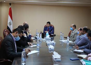 وزير الرياضة يجتمع باللجنة المنظمة لكأس العالم لكرة اليد مصر 2021