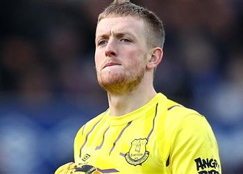 أنشيلوتي يكشف سبب استبعاد بيكفورد من مباراة إيفرتون ونيوكاسل