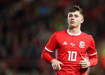 مدرب بلاكبول يعلن إصابة لاعب ليفربول الم عار بفيروس كورونا