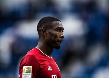 أمام أنظار ليفربول ألابا يهاجم بايرن ميونخ تلقيت صفعة على وجهي