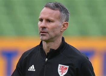 بعد أزمة صديقته رسمي ا منتخب ويلز ي علن غياب جيجز عن مباريات نوفمبر