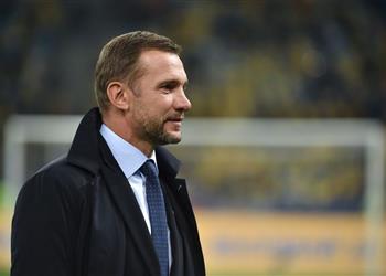 شيفتشينكو ميلان يمكنه المنافسة على الدوري الإيطالي مع إبراهيموفيتش وبيولي