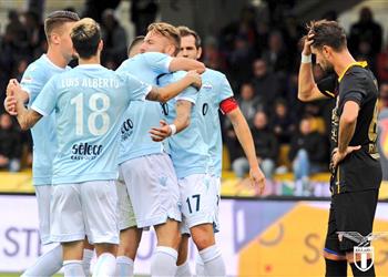 لاتسيو يضرب بينفينتو بخماسية ويلاحق متصدري الكالتشيو