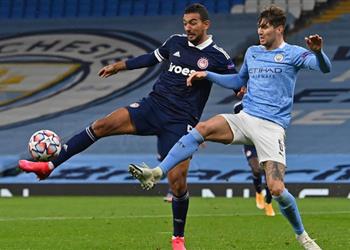 كوكا بعد سقوط أولمبياكوس أمام مانشستر سيتي مازلنا نستطيع التأهل إلى دور الـ16