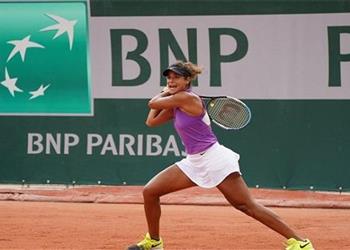 ميار شريف تتأهل الى الدور الثاني من بطولة تشارلستون الدولية للتنس