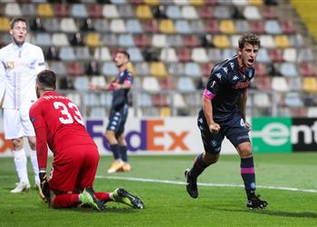 فيديو بهدف عكسي نابولي يفوز على ريجيكا بثنائية في الدوري الأوروبي