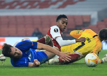 فيديو بمشاركة محمد النني آرسنال يقلب الطاولة على مولده برباعية في الدوري الأوروبي