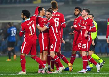 تقارير ليفربول يريد تمديد عقد نجمه حتى 2025