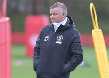 سولشاير يعلق على جلوس بوجبا وفان دي بيك على مقاعد البدلاء أمام إيفرتون