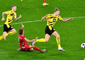 فيديو التشخيص المبدئي لإصابة كيميش في مباراة بايرن ميونخ ودورتموند