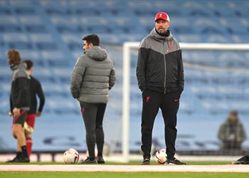 كلوب يكشف سبب الدفع بـ صلاح وجوتا وماني وفيرمينو أمام مانشستر سيتي