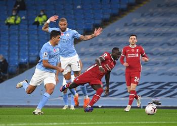 روي كين عن ركلة جزاء ليفربول ماني واجه ووكر الأحمق