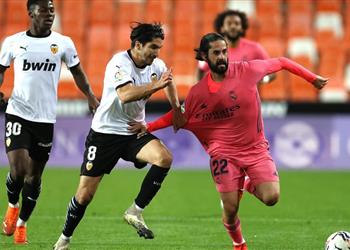 أسطورة ريال مدريد ينتقد إيسكو لم يكن صريح ا مع نفسه ومع زيدان