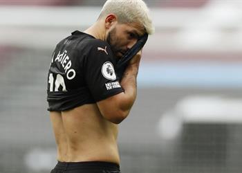 روي كين منتقد ا زيادة وزن أجويرو الله وحده يعلم حجم السروال الذي يرتديه