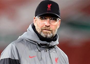 تقارير ليفربول يخطط لضم ظهير جزائري في يناير