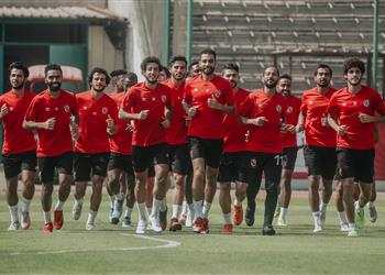 مران الأهلي انتظام حسين الشحات ونيدفيد يبدأ الجري وتأهيل أحمد الشيخ