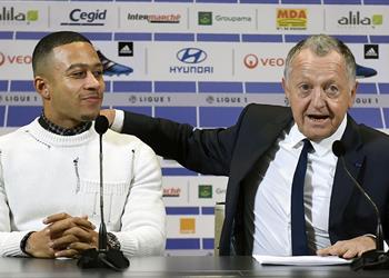 رئيس ليون يوجه رسالة صريحة لـ برشلونة بشأن مستقبل ديباي