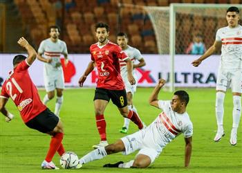 تقارير كاف يفاضل بين 4 حكام لإدارة مباراة الأهلي والزمالك