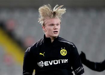 صور هالاند يغازل ريال مدريد عن طريق فيفا 21