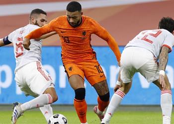 ماكاي ديباي إلى برشلونة سيكون لاعب ا مهم ا جد ا مع كومان