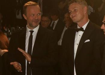 إد وودوارد يحسم مستقبل سولشاير ويكشف حقيقة إقالته من مانشستر يونايتد