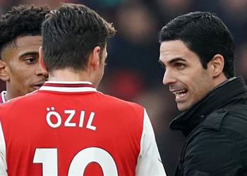 آرسنال يقرر رحيل 4 لاعبين من أجل ضم عوار