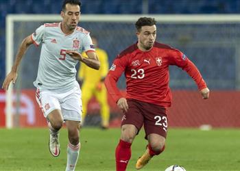 بوسكيتس يثير قلق برشلونة بعد مباراة إسبانيا وسويسرا