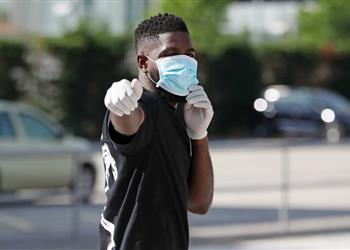 تقارير فرنسية أومتيتي قريب من العودة للمشاركة مع برشلونة