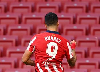 سواريز أتحدث كثير ا مع ميسي وحزين لقلة أهداف أصدقائي في برشلونة