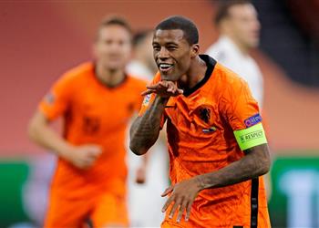 فينالدوم يتعهد بالاحتفال على طريقة فان دايك حتى عودته من الإصابة