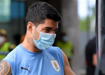 رسمي ا إصابة سواريز وثنائي منتخب أوروجواي بفيروس كورونا