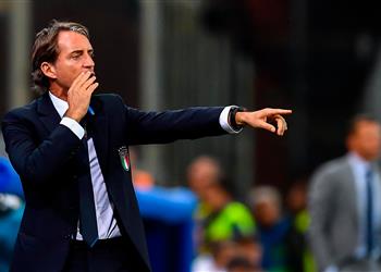 تقارير مدرب إيطاليا مازال مصاب ا بفيروس كورونا