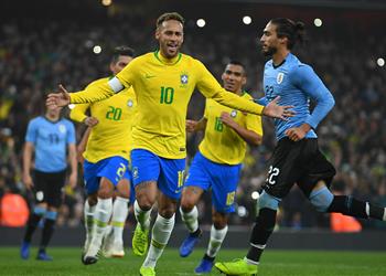 موعد والقناة الناقلة ومعلق مباراة البرازيل وأوروجواي اليوم في تصفيات كأس العالم