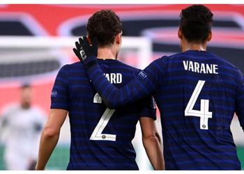 ديشامب يؤكد إصابة فاران وهيرنانديز في مباراة فرنسا والسويد