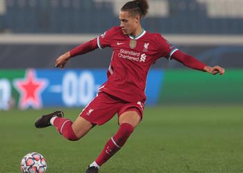 مدرب إنجلترا يكشف حجم إصابة ريس ويليامز قبل مباراة ليفربول وليستر سيتي