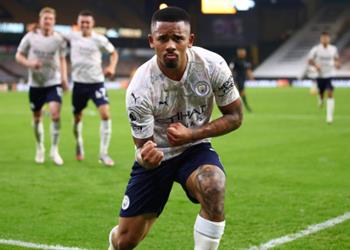 مانشستر سيتي يغري جيسوس براتب ضخم لتجديد عقده