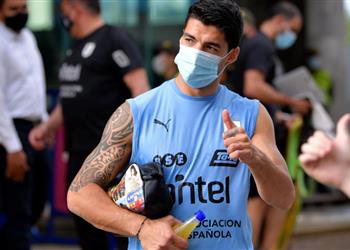 سواريز بعد إصابته بـ كورونا ارتكبنا خطأ ونطلب الصفح